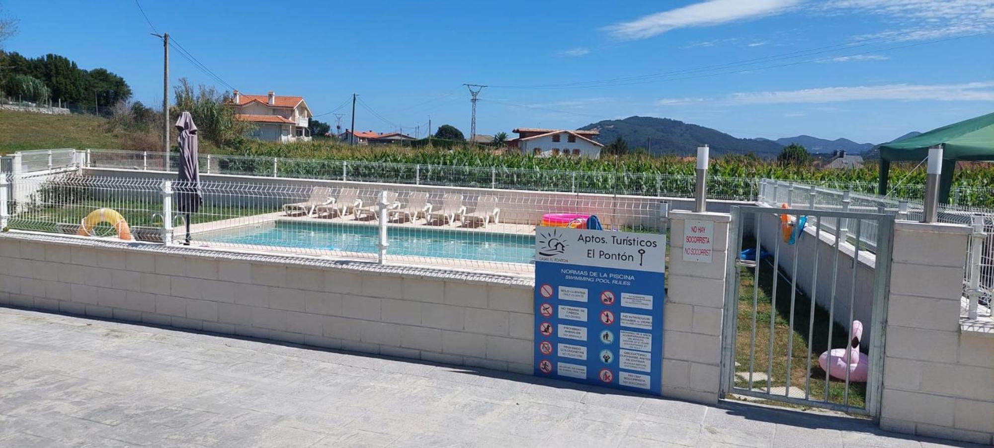 Apartamentos Turisticos El Ponton Арнуеро Екстер'єр фото